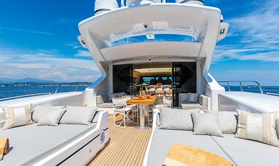 Lady B Yacht, Charter Motor Yacht